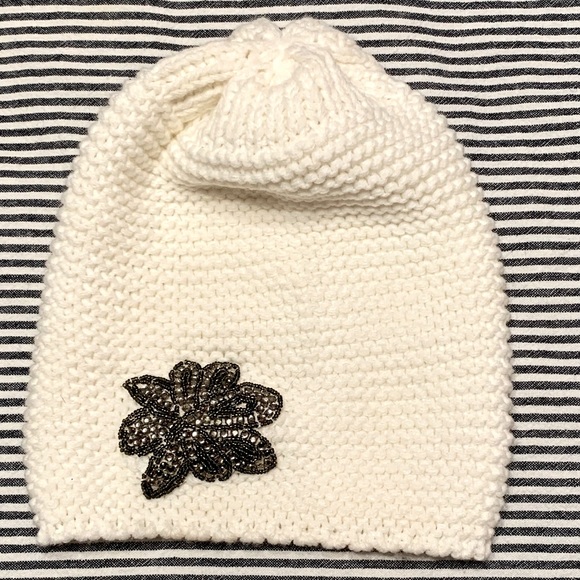 Candie's Accessories - Candies cream knit beanie with appliqué